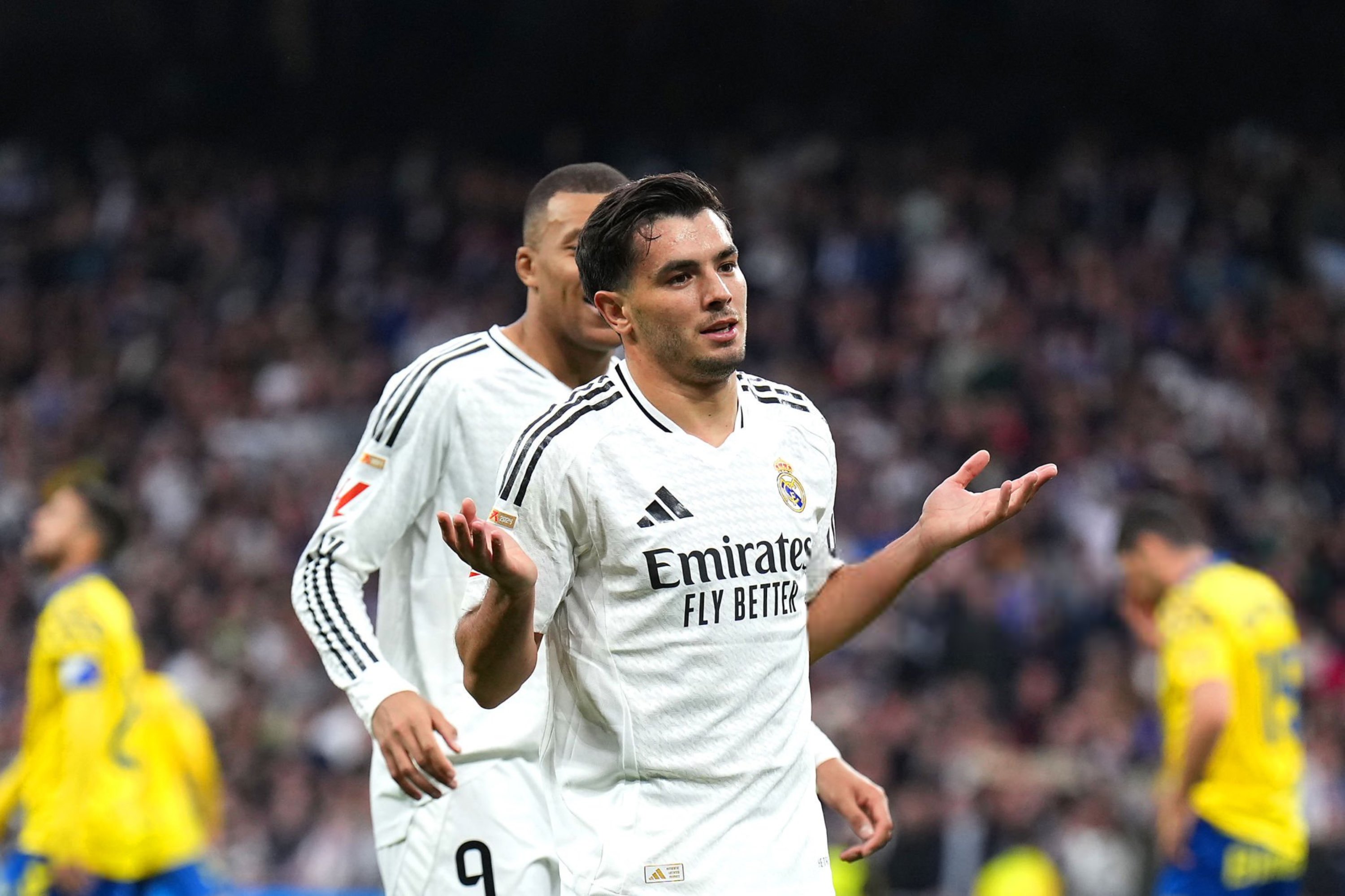 华体会下载-切尔西绝杀皇马，姆巴佩补时绝平世界杯的简单介绍  第1张