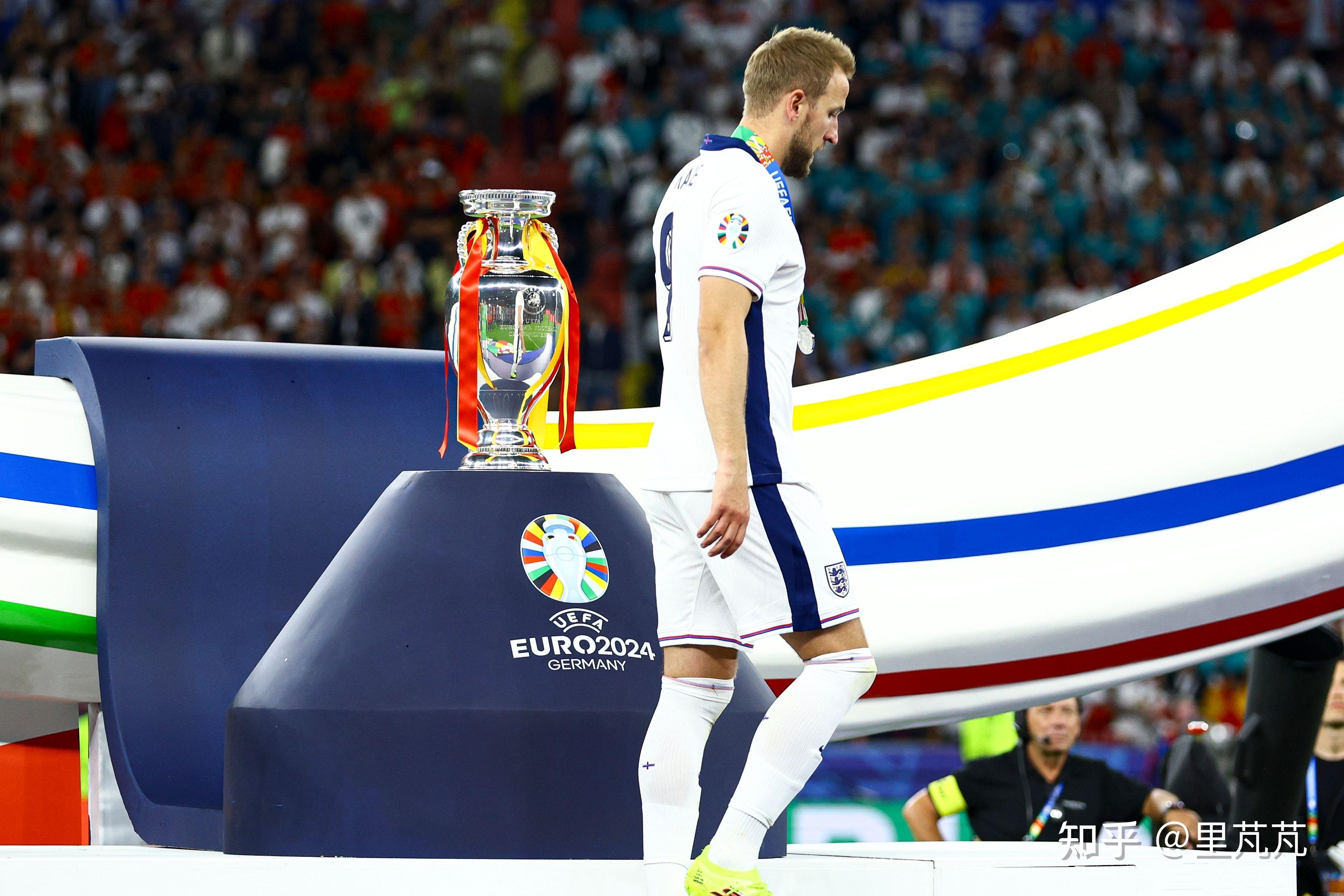 华体会hth-莱比锡险胜巴黎圣日耳曼,萨拉赫扑点救主德甲的简单介绍 第1张 华体会hth-莱比锡险胜巴黎圣日耳曼,萨拉赫扑点救主德甲的简单介绍 第1张